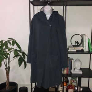 Hooded dark blue cardigan